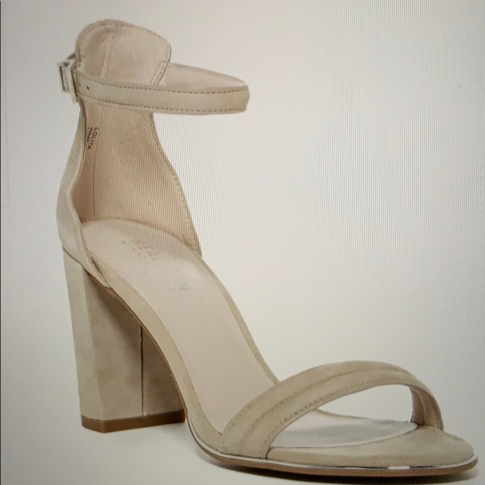 Kenneth Cole Chunky Heel Sandal - sz 7.5